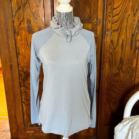 Under Armour Fitted Hoodie Long Sleeve Shirt | Size Medium - Picture 1 of 10